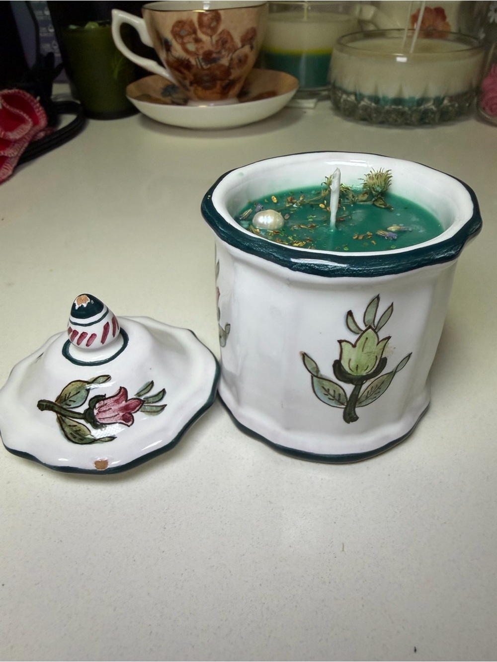“Green Grazia” 2.7oz Lily Scented Handcrafted Soy Candle